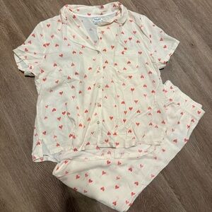 Splendid Cream Pajama Set with Heart Design